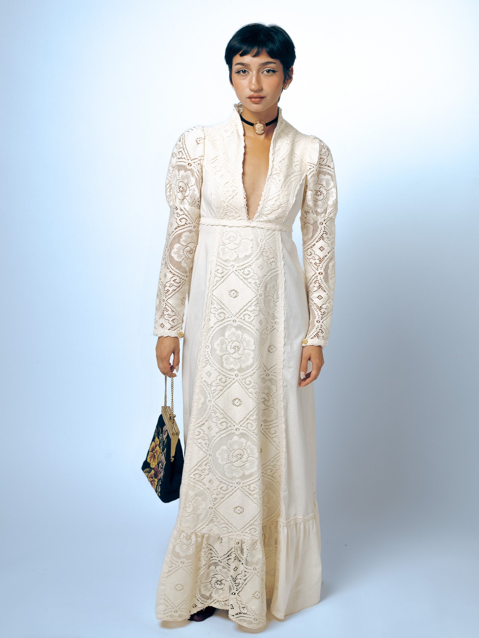 gunne sax white lace dress Ladies 70s White Pink Floral Sheer Dress: Gunne Sax The Hip Zipper Nashville