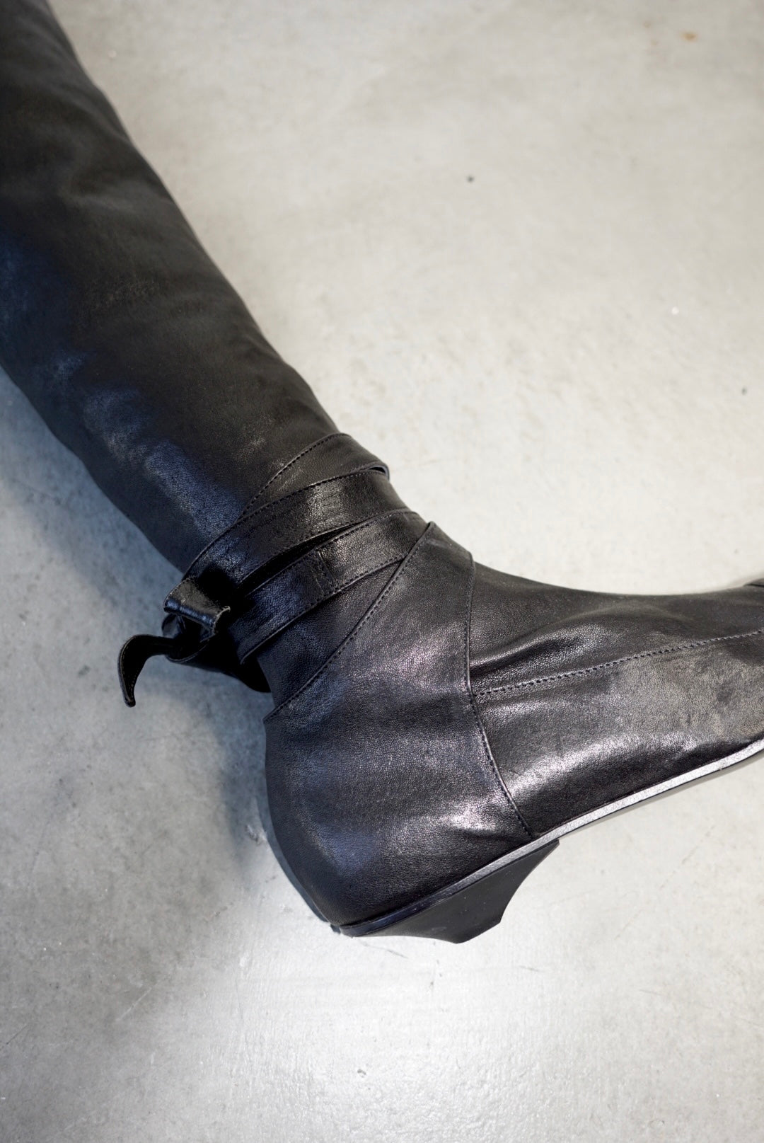 Romeo Gigli Black Leather Boots