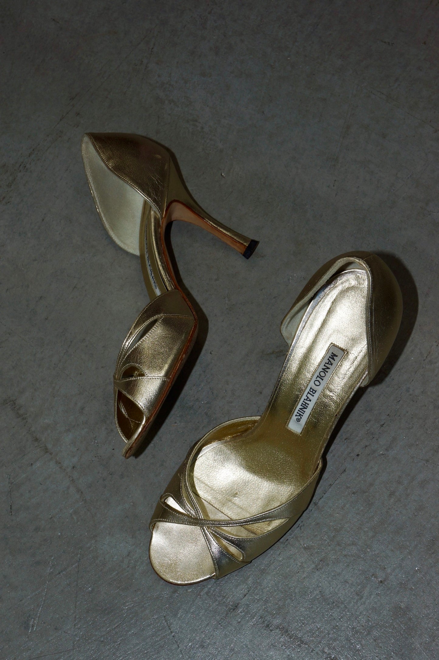 Manolo Blahnik D'Orsay Pump