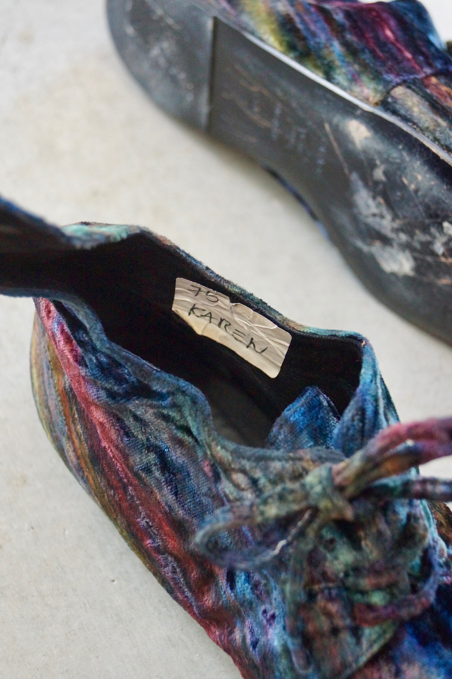 Romeo Gigli Velvet Flats