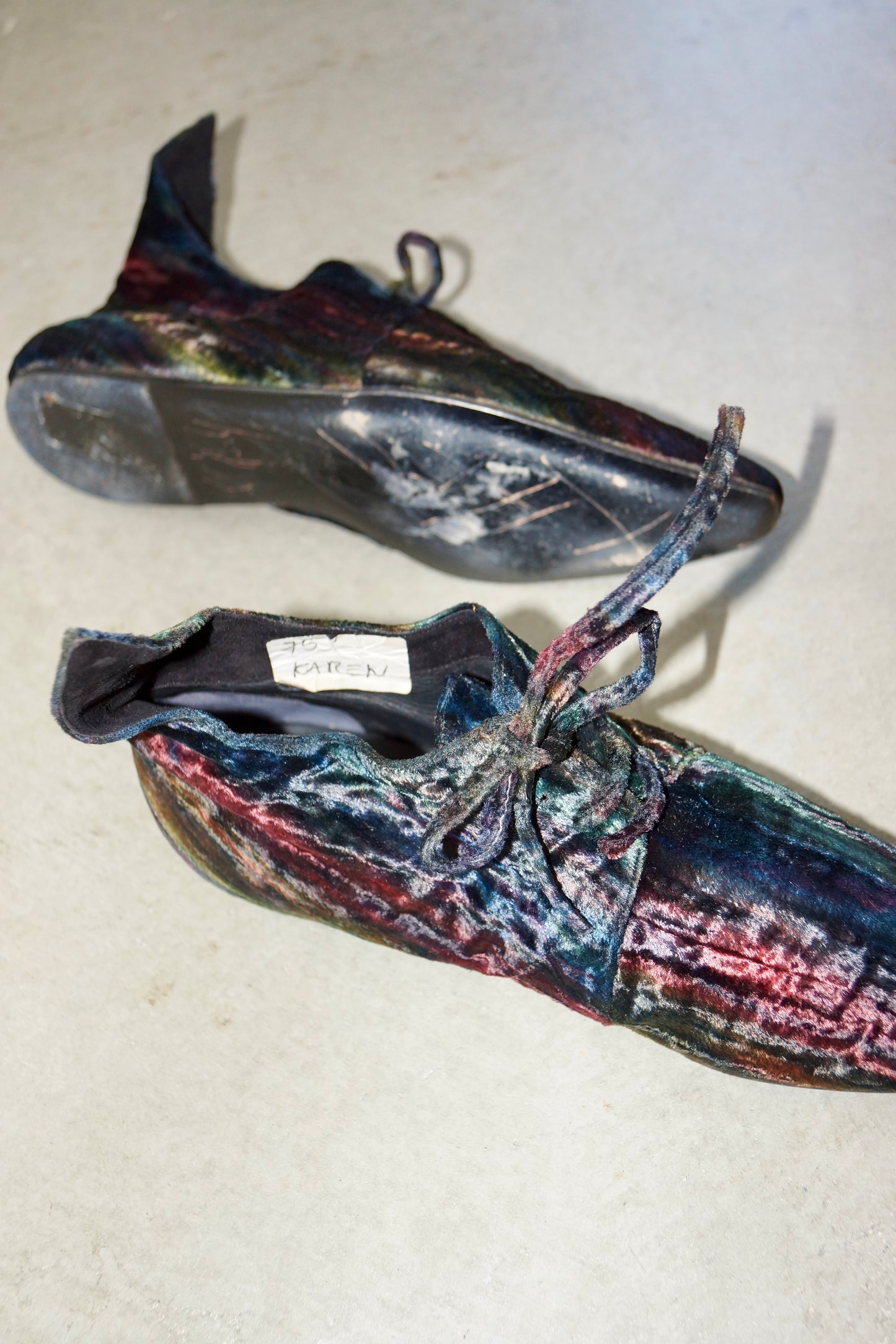 Romeo Gigli Velvet Flats