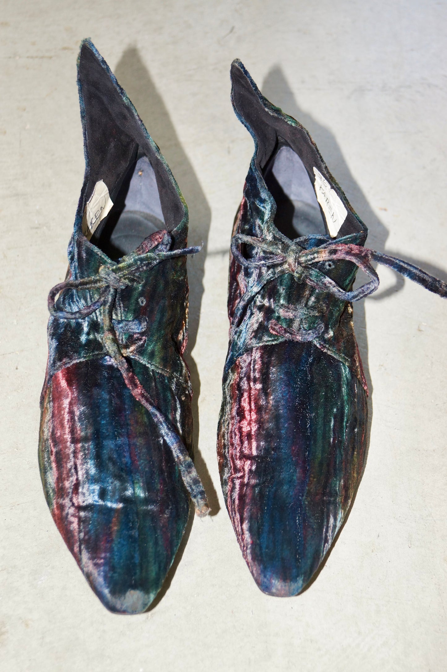 Romeo Gigli Velvet Flats