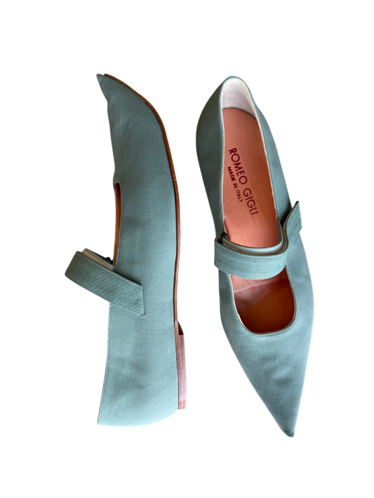 Romeo Gigli Pointed Flats