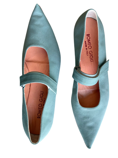 Romeo Gigli Pointed Flats