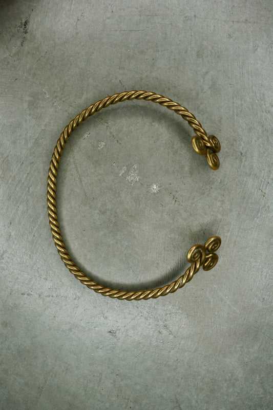 Brass Twisted Collar Necklace