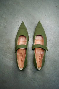 Romeo Gigli Pointed Flats