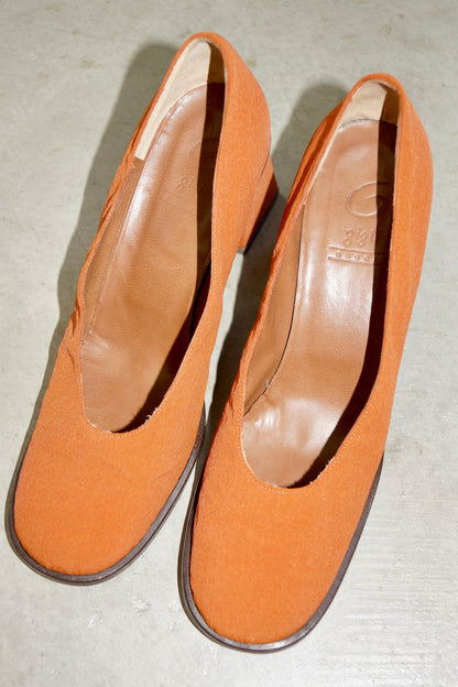 Romeo Gigli Orange Pumps