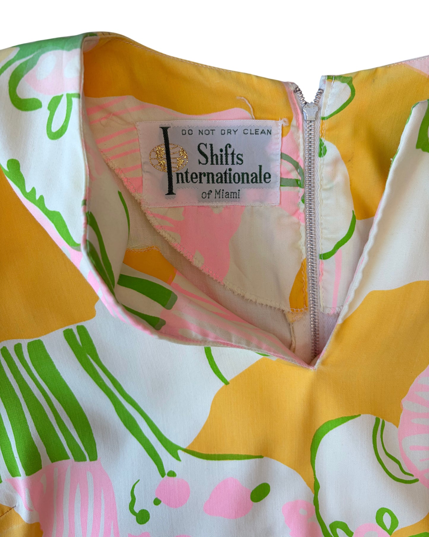 Shifts Internationale 1960's Shift Dress
