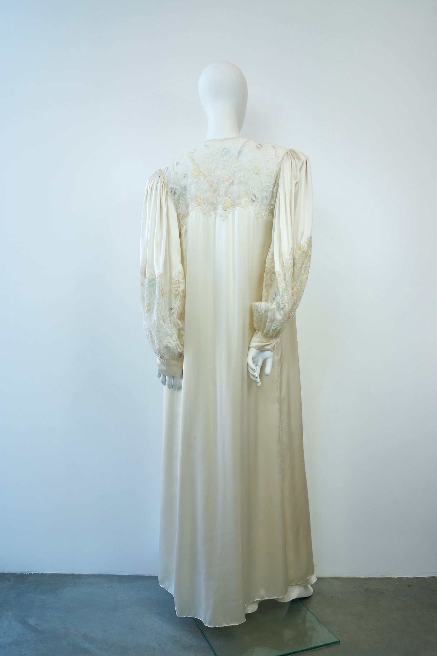 1980's Italian Silk Peignoir Set